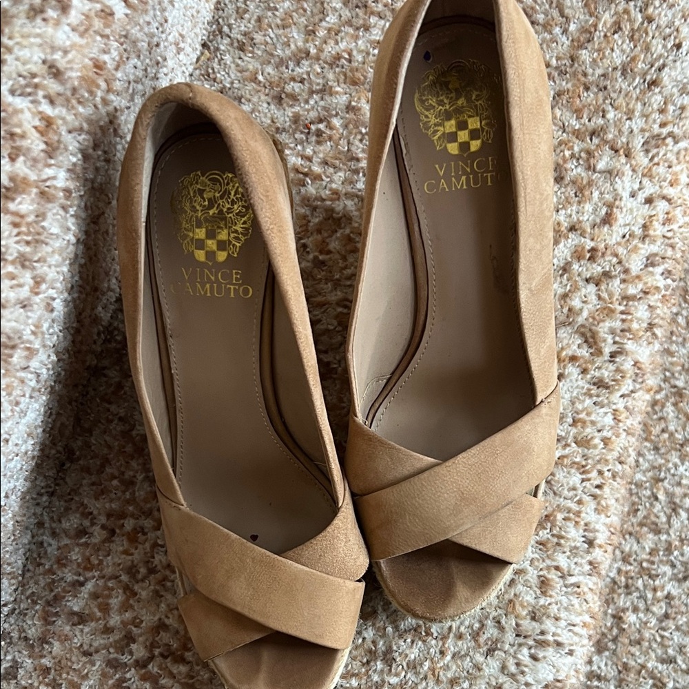 Vince Camuto Women's Brown Peep-Toe Heels